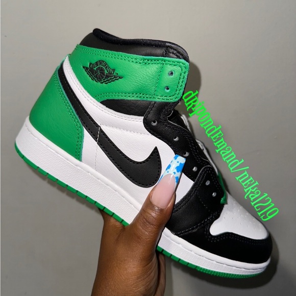Air Jordan Retro High OG “Lucky Green”